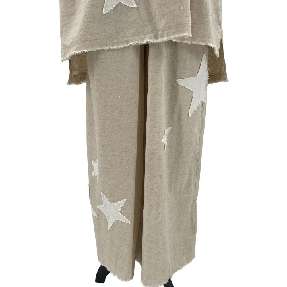 Wide Leg Star-Print Pantsuit in Light Beige - Picture 4 of 16